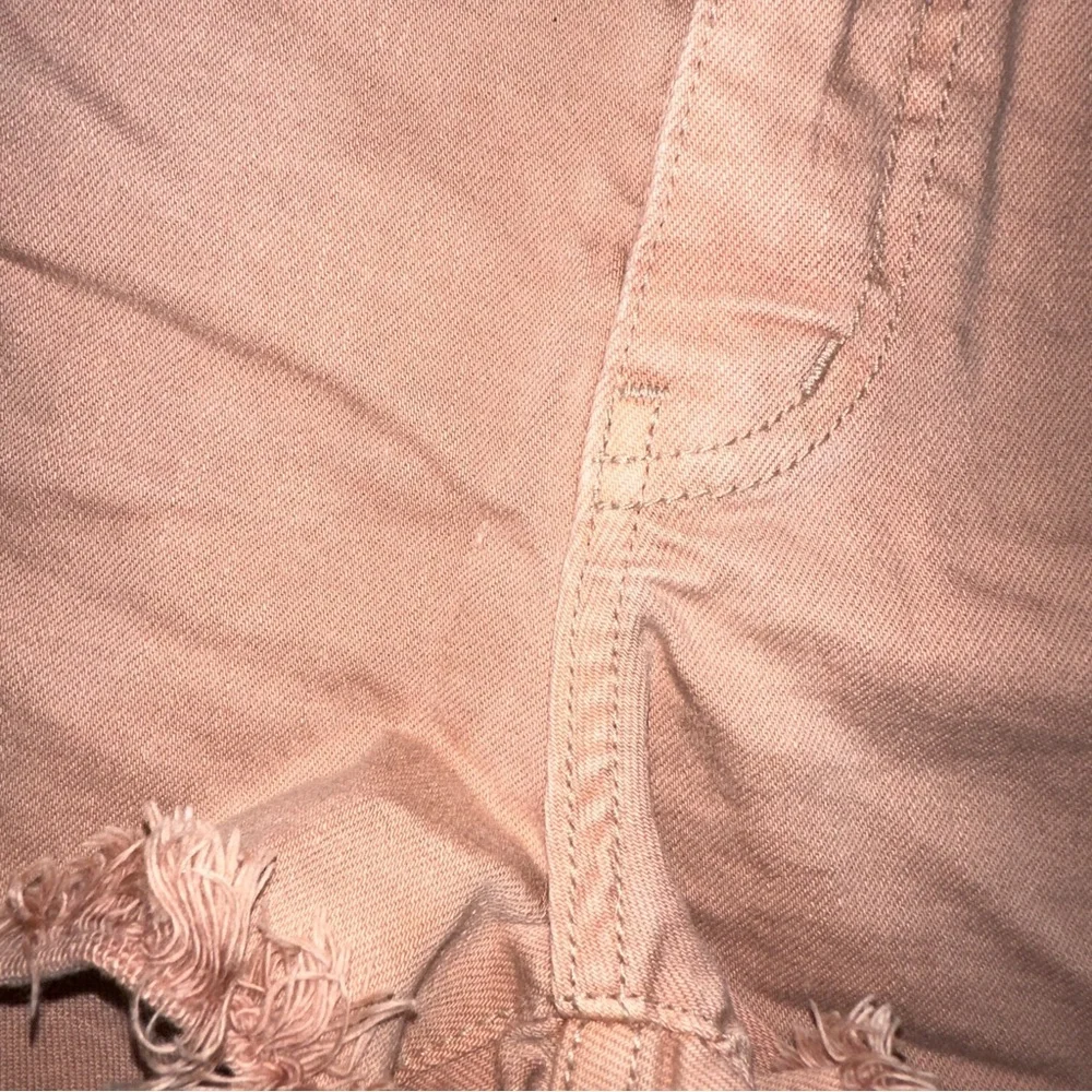 KanCan (Buckle) | Kaimi High Rise Pink Denim Shorts Crochet Lace Frayed Hem 23